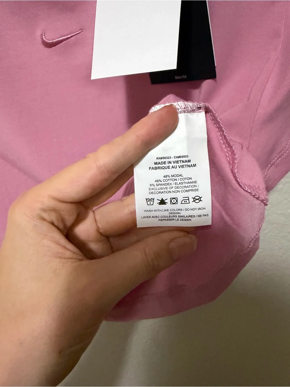NWT Nike The Nike Tee Cropped Short Sleeve Pink Size Medium
